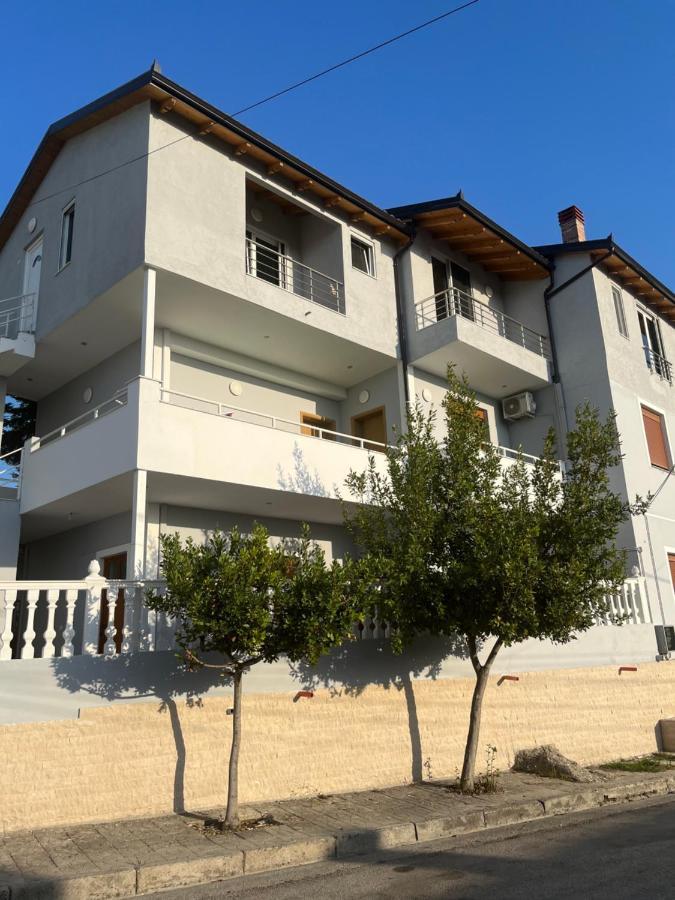 אוריקום Villa Yseni מראה חיצוני תמונה